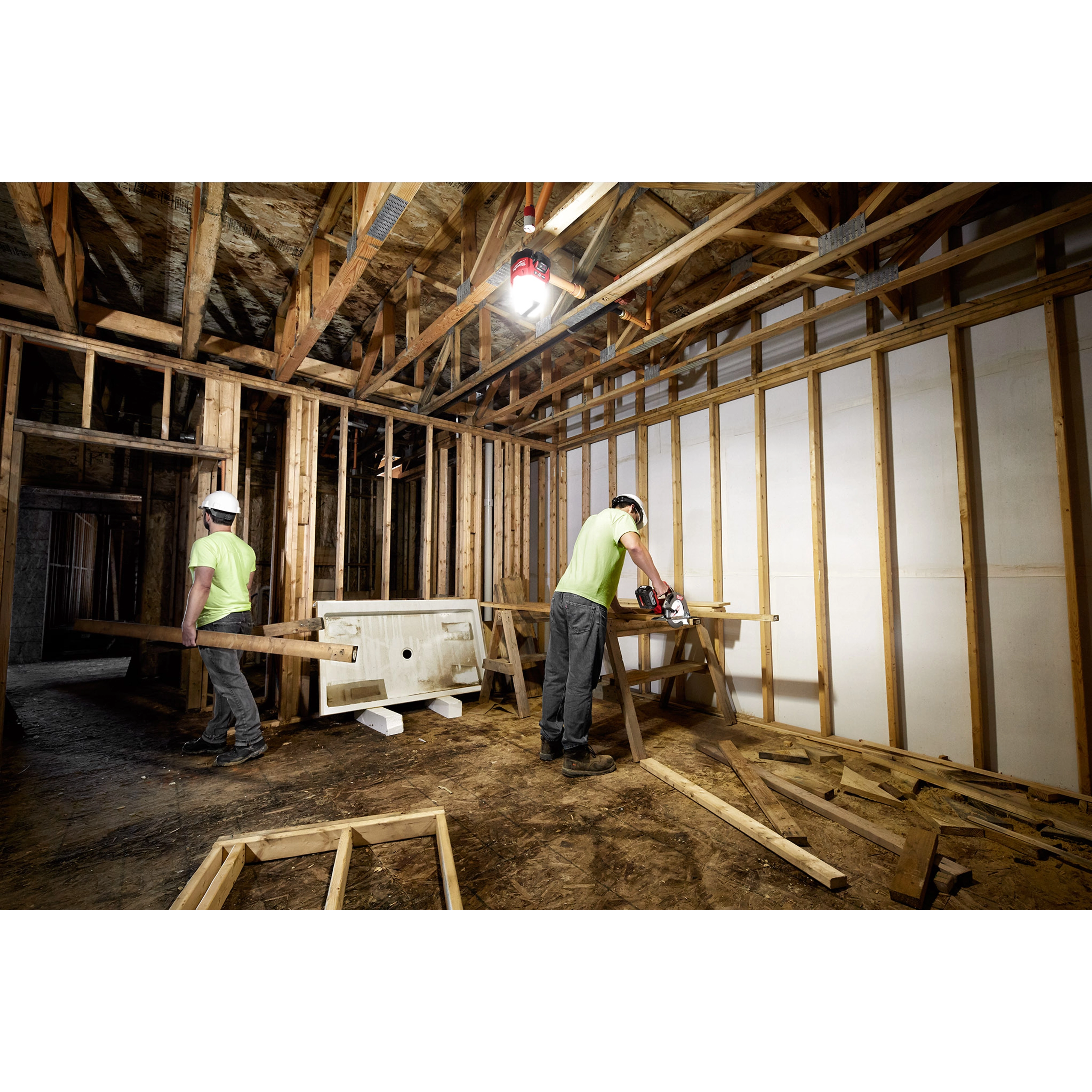 M18™ RADIUS™ Compact Site Light w/ Flood Mode