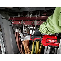 2877-22 - M18™ FORCE LOGIC™ 750 MCM Dieless Crimper