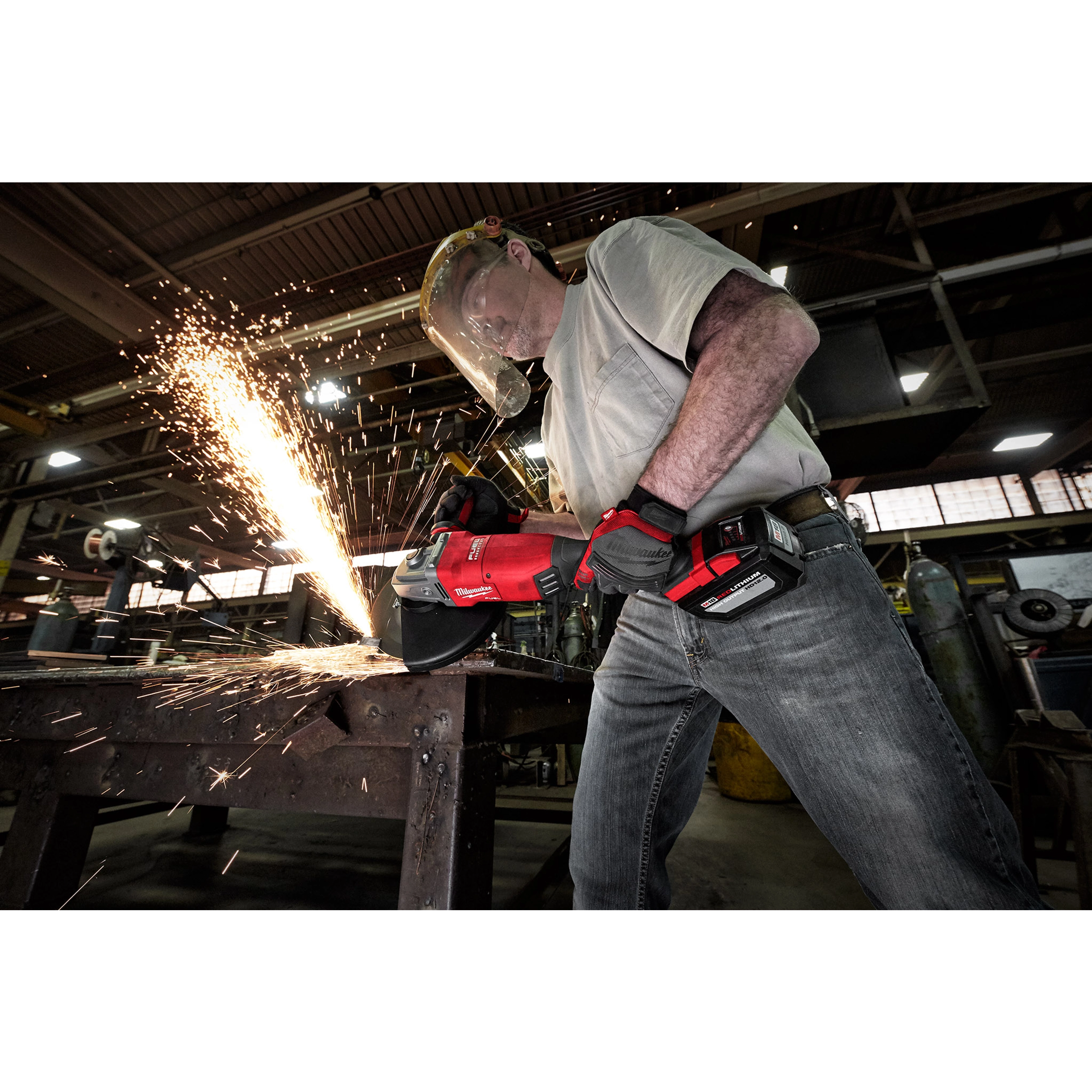 M18 FUEL™ 7” / 9” Large Angle Grinder (LAG)