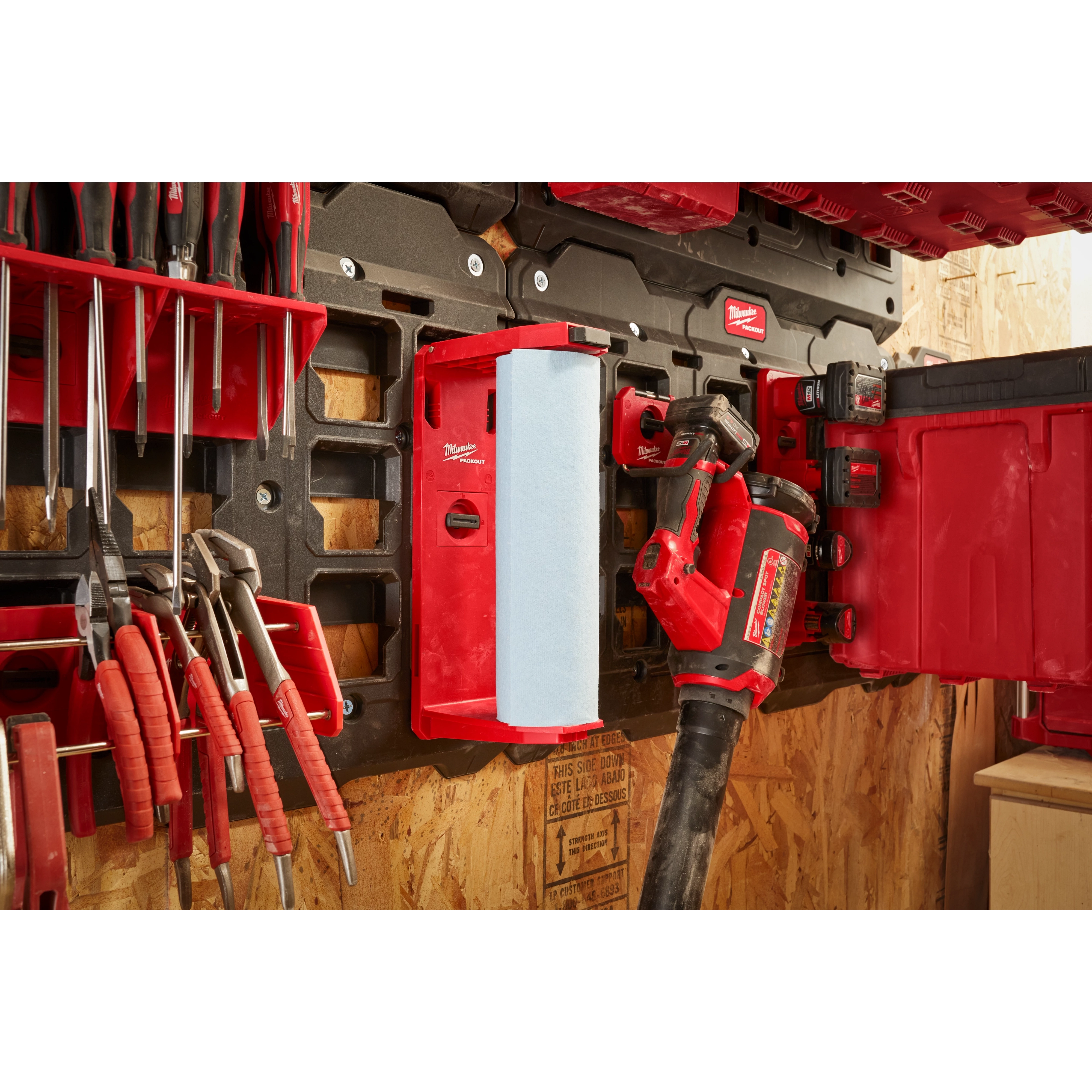 PACKOUT™ Roll Holder