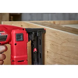 2749-21CT - M18 FUEL™ 18GA 1/4" Narrow Crown Stapler