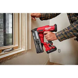 M18 FUEL™ 16 GAUGE FINISH NAILER App Shot
