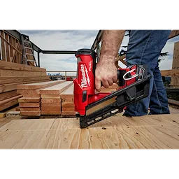 M18 FUEL™ 30 Degree Framing Nailer App Shot