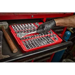 48-22-9010 - ½” Drive Ratchet and Socket Set