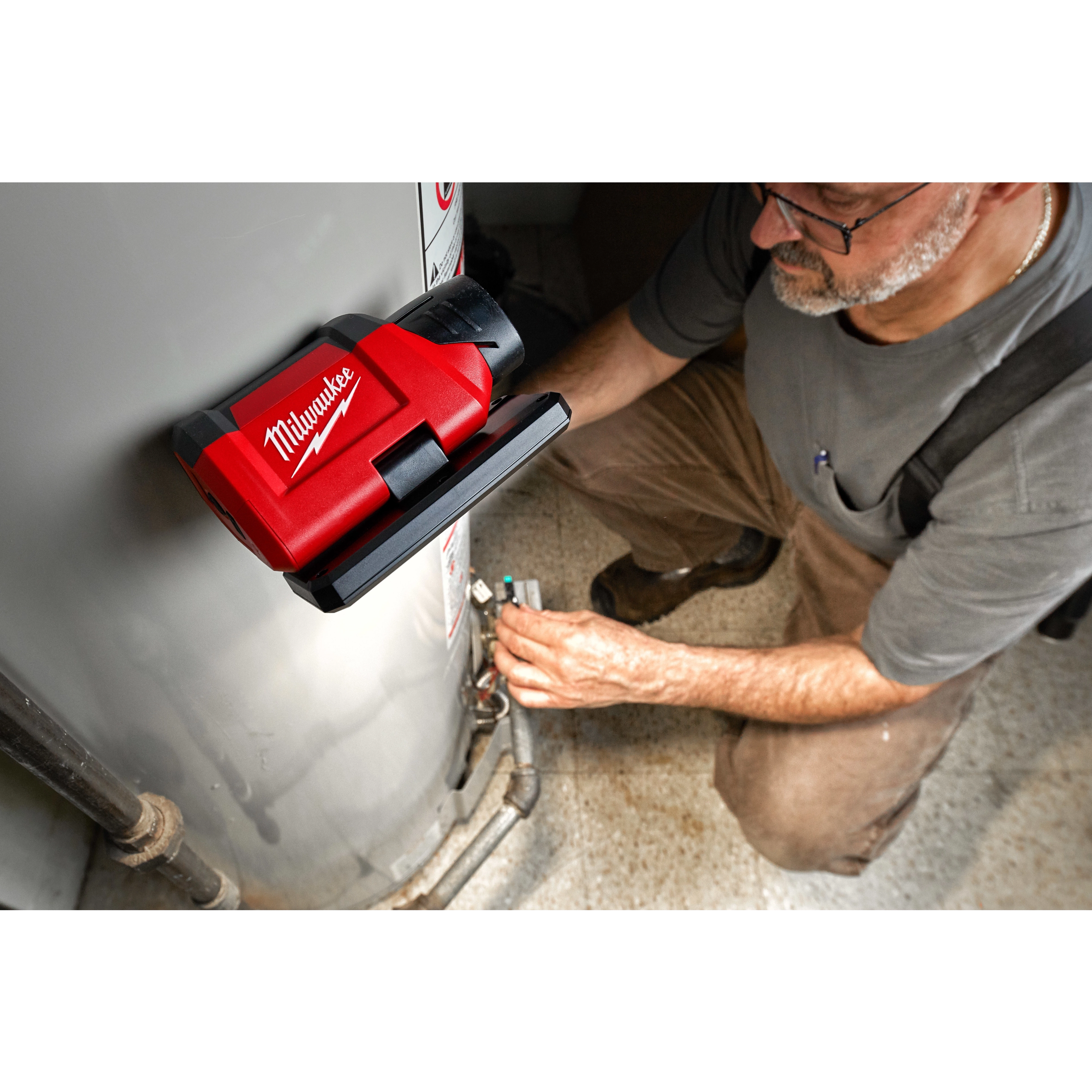 M12™ ROVER™ Service & Repair Flood Light w/USB Charging