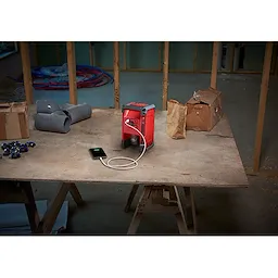 2951-20 - M12™ Radio + Charger