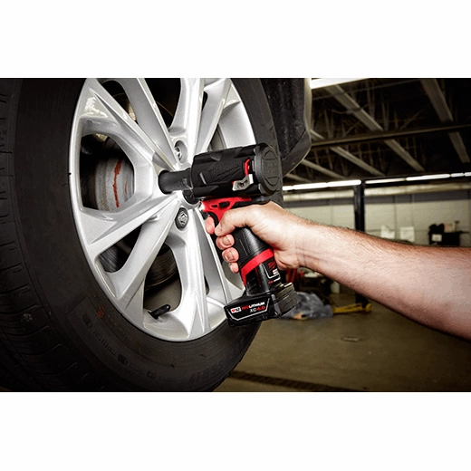 2555-20, 2555-22 - M12 FUEL Stubby 1/2" Impact Wrench