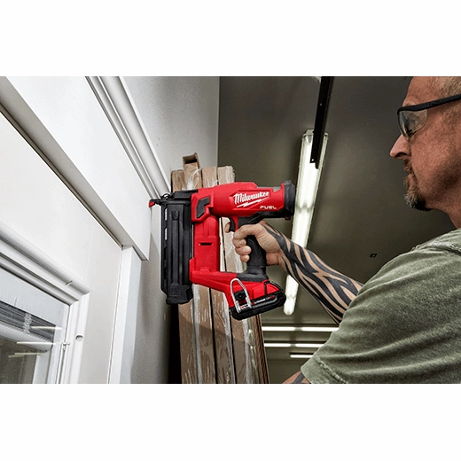 2746-21 - M18 FUEL™ 18 Gauge Brad Nailer