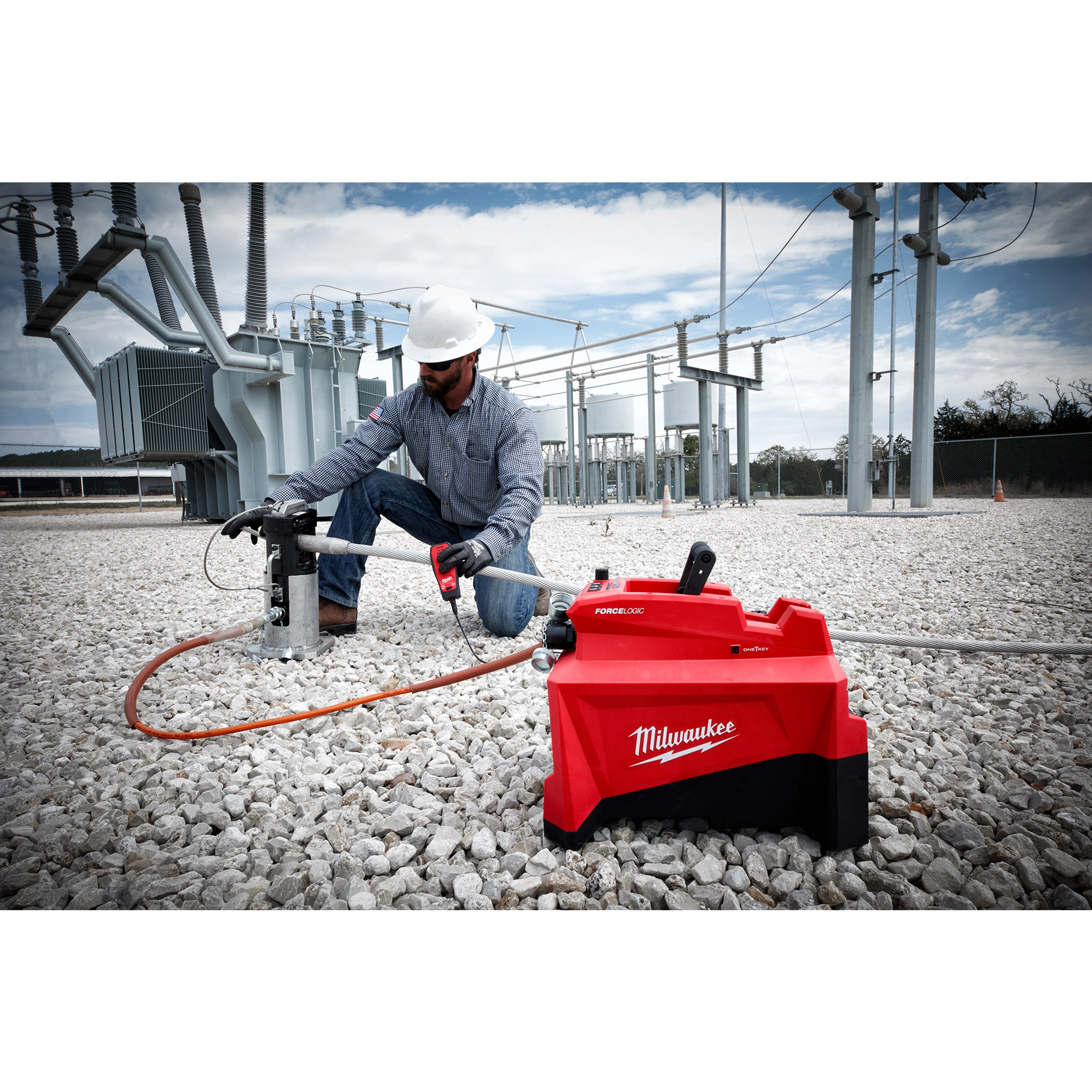 M18™ FORCE LOGIC™ 10,000 PSI Hydraulic Pump