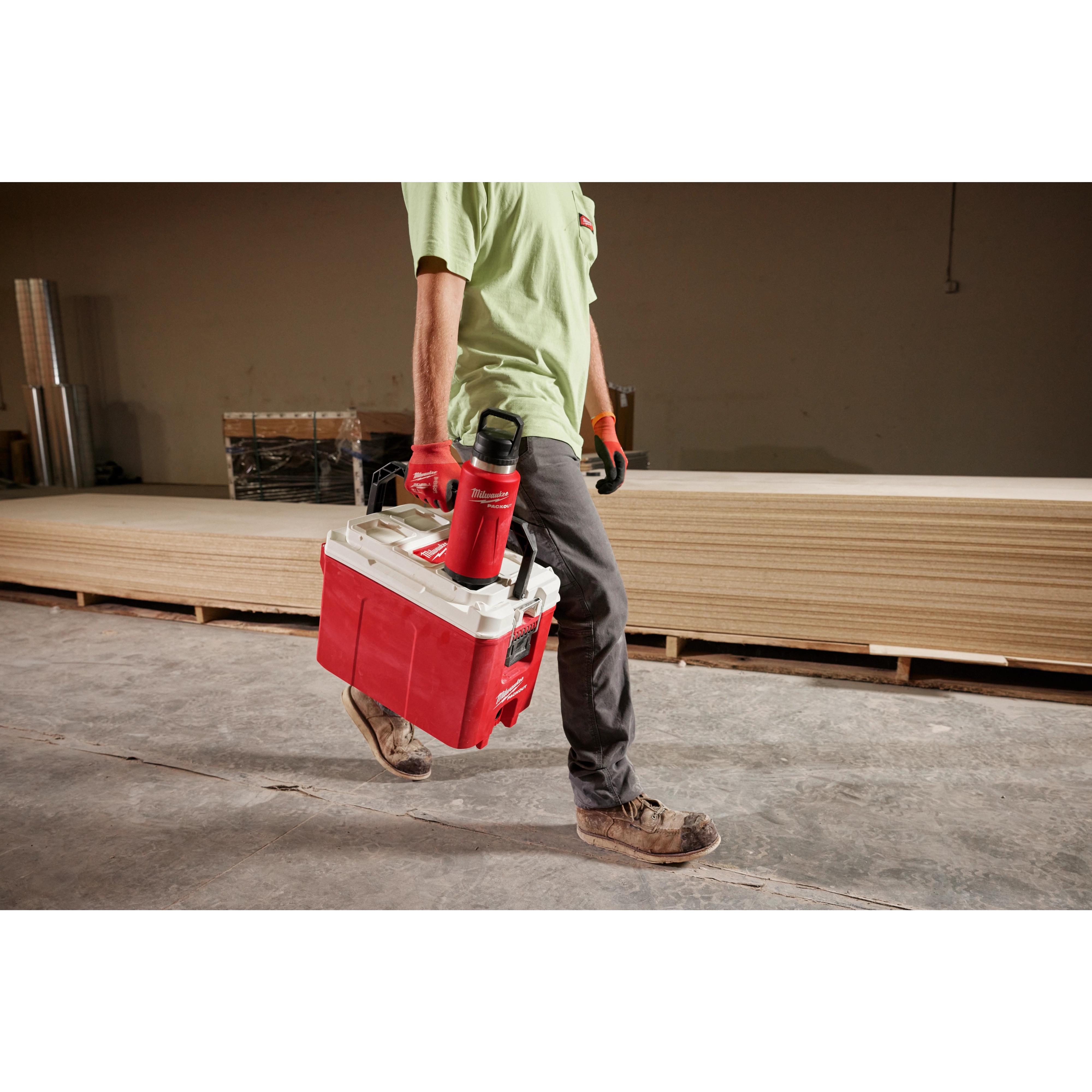 PACKOUT™ 36oz Insulated Bottle with Chug Lid